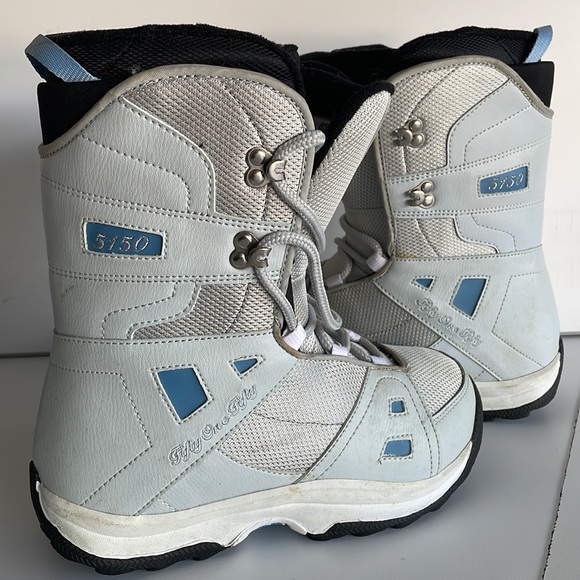 Fifty-One-Fifty (5150) Snowboard Boots Women - Picture 3 of 8